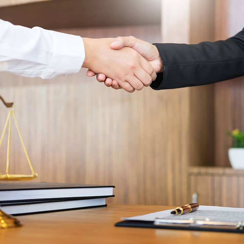 Konfliktlösung ohne Gericht